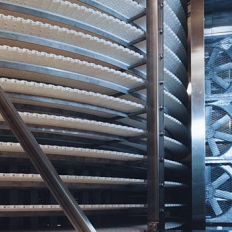 Cryogenic freezers 